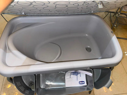 Bathtub & Changer