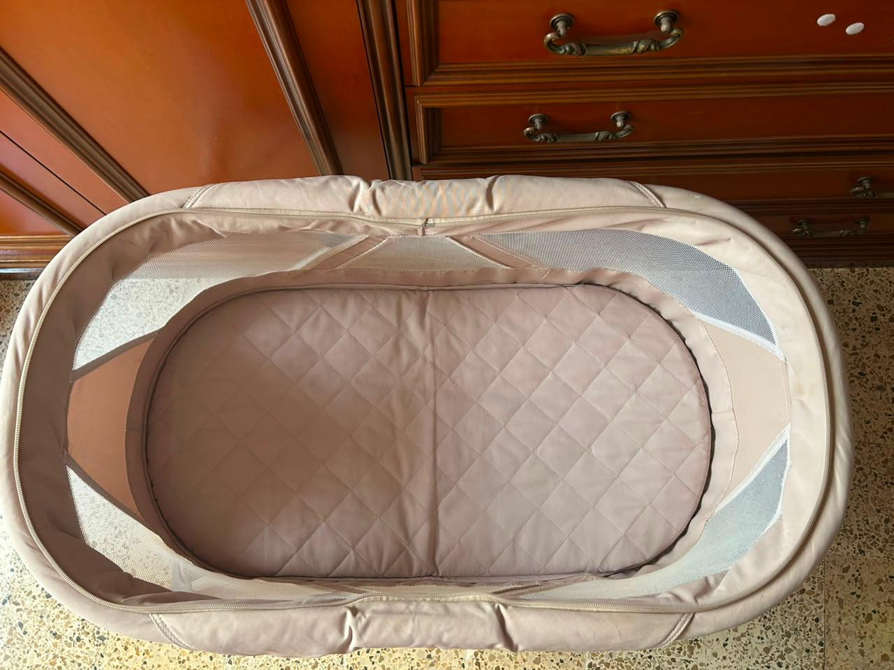 Next To Me - Bassinet