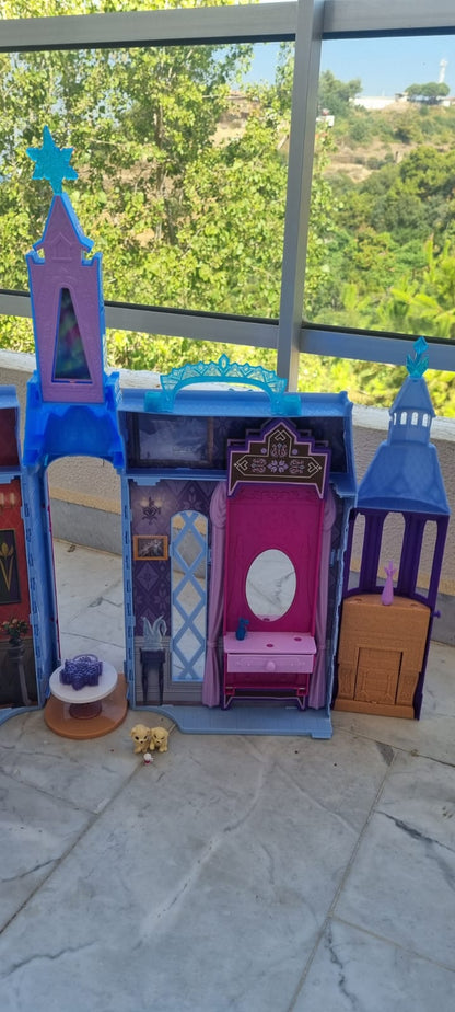 Mattel Brand. Disney Frozen Arendelle Elsa Castle