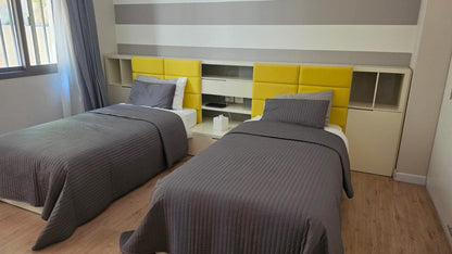 Twin Bedroom - 2 Beds