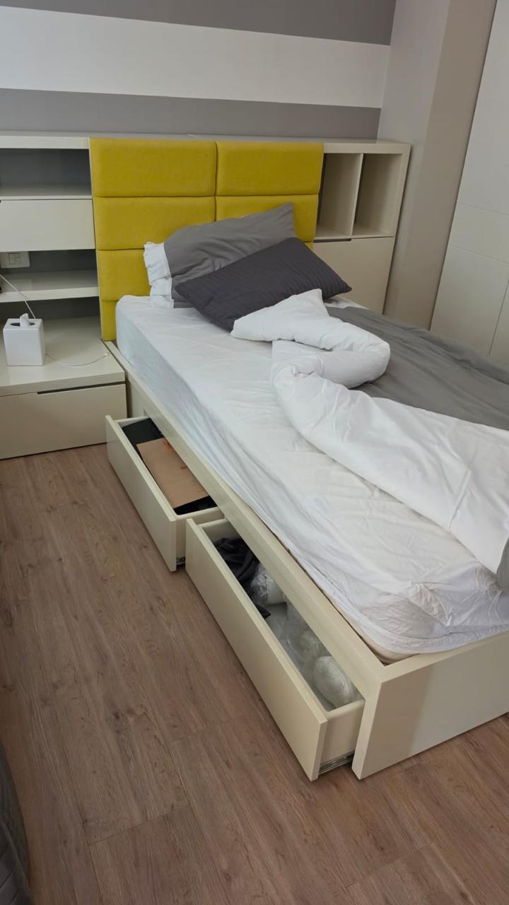 Twin Bedroom - 2 Beds