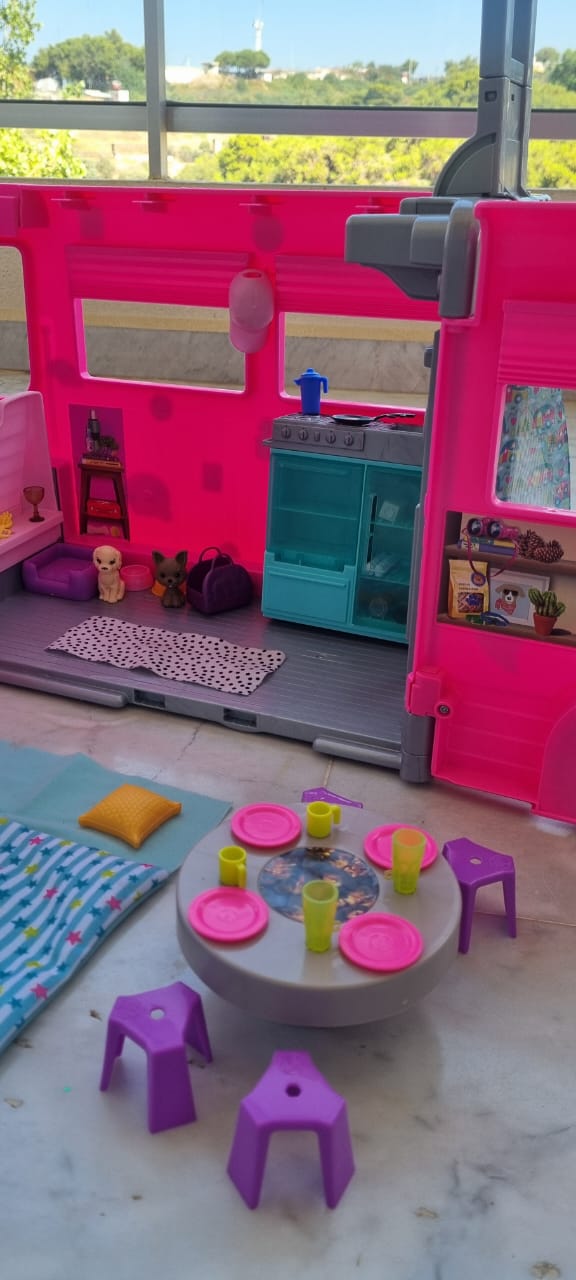 Barbie - Camper Van