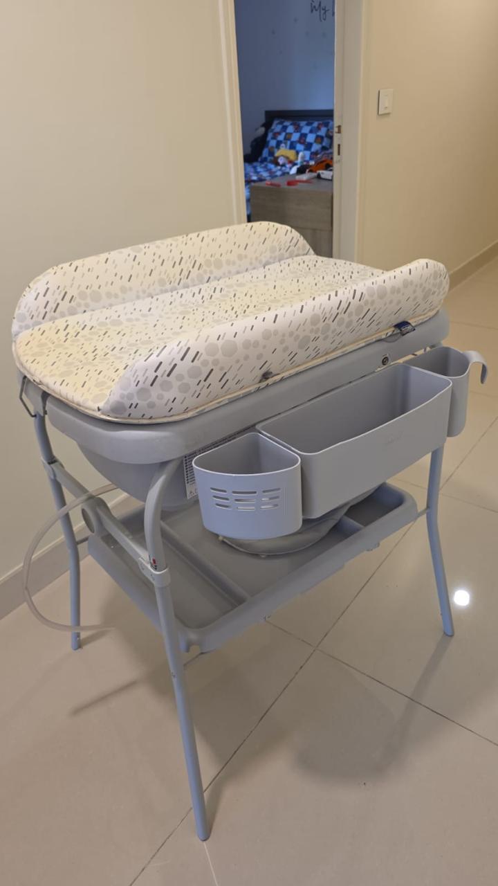 Bathtub and Changer
