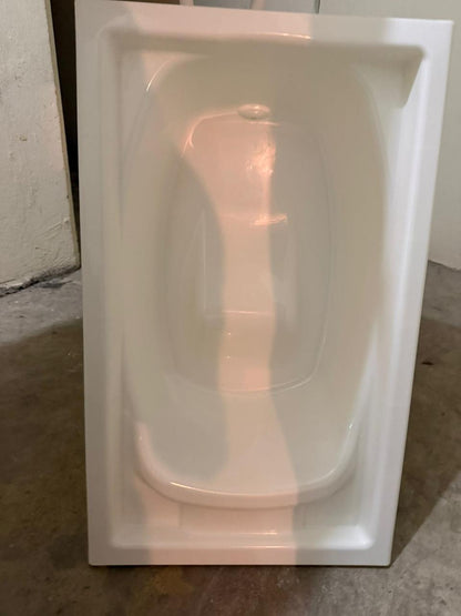 Bathtub & Changer