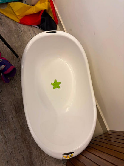 Bathtub
