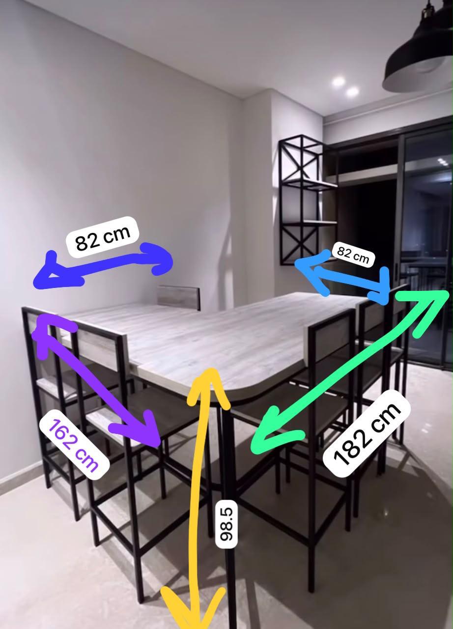 Dining Room - Bar