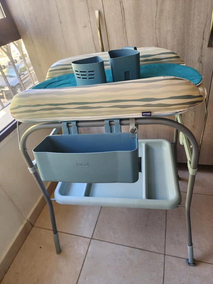Bathtub & Changer
