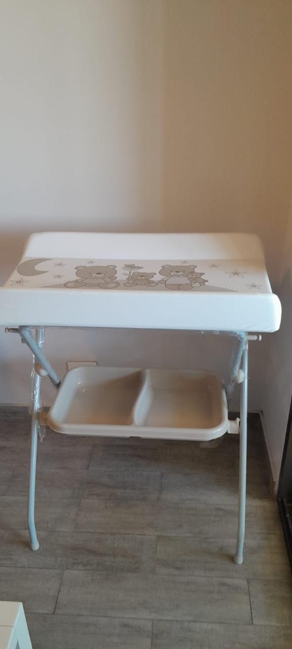Bathtub & Changer