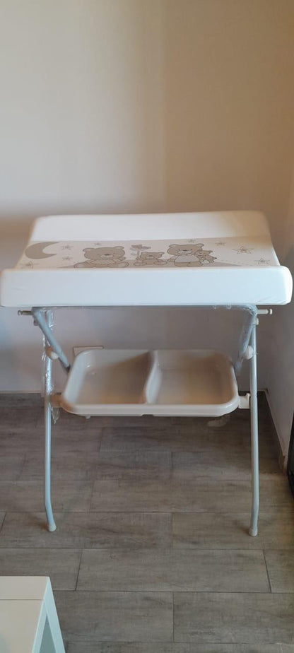 Bathtub & Changer