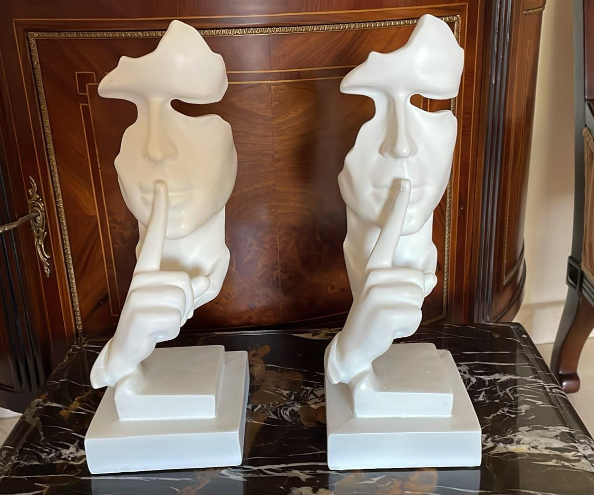 Figurines Set