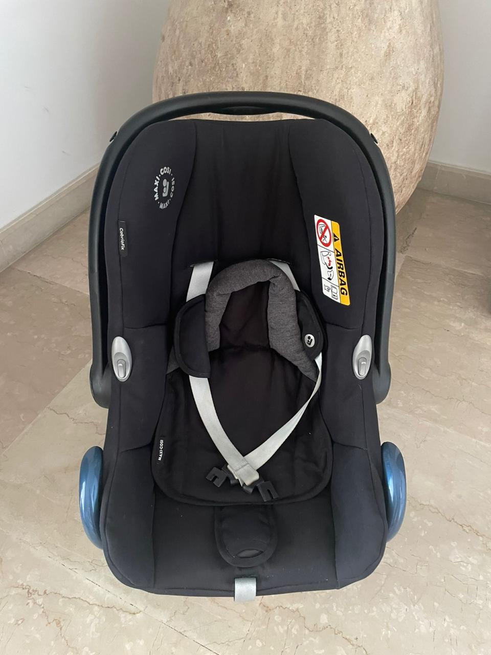 Infant Car Seat - Maxi Cosi